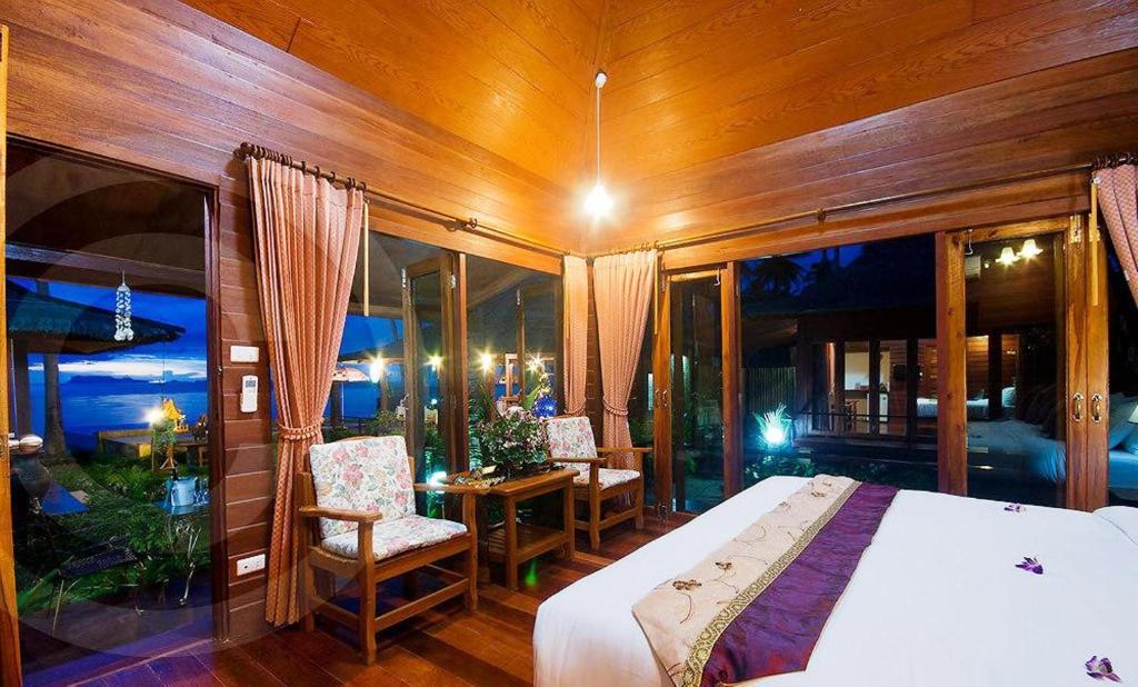 Lipa Bay Resort Lipa Noi Exterior photo